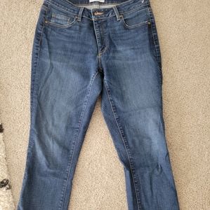 *NWOT* Loft Curvy Crop Jeans Size 8